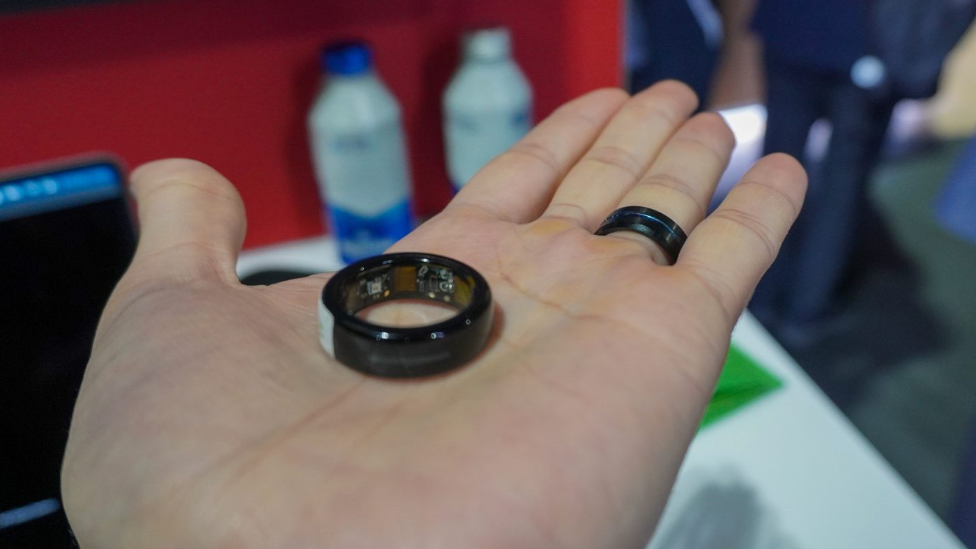 KiWear Ring