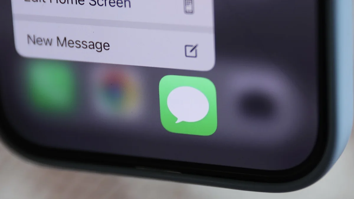 iOS 27 lets iPhone users hide the Messages dictation button iOS 27 Messages button