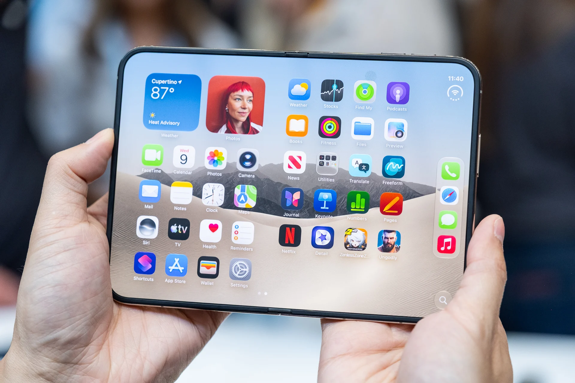 iPhone Duo hands-on